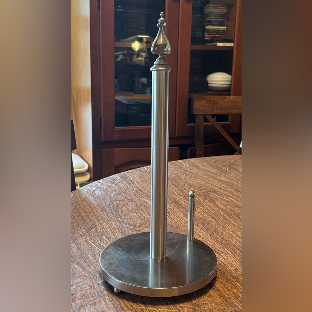 EUC Southern Living at Home Astoria Paper Towel Holder Silver 15.5" Stainless